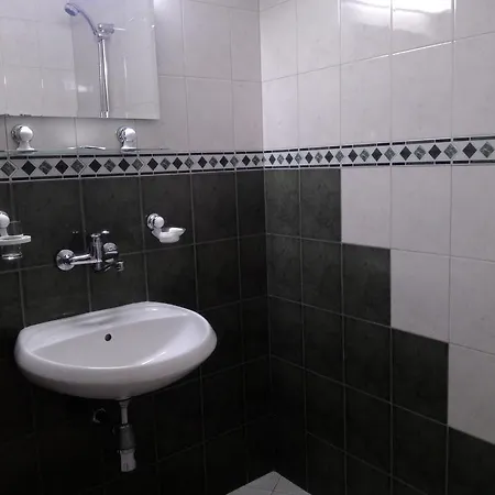 South فندق كيتن